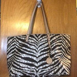 Michael Kors Jet Set Handbag